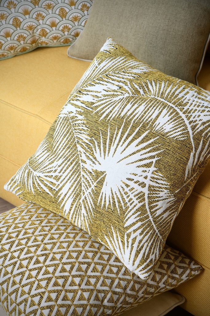 [STOFC0B924003] COUSSIN ORPHEA 40X40
MOUTARDE - 100% PE
